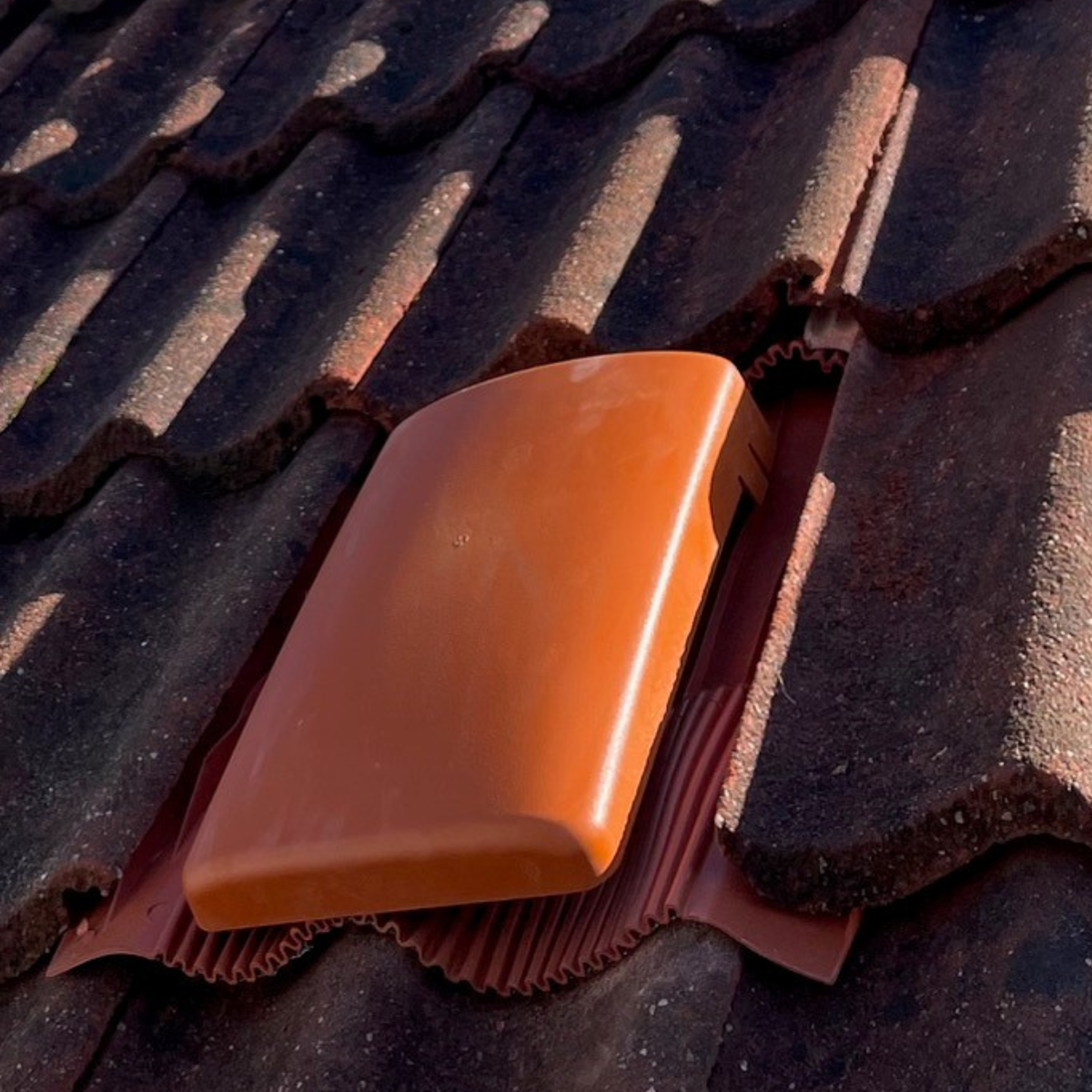Rode Ventilatie pan